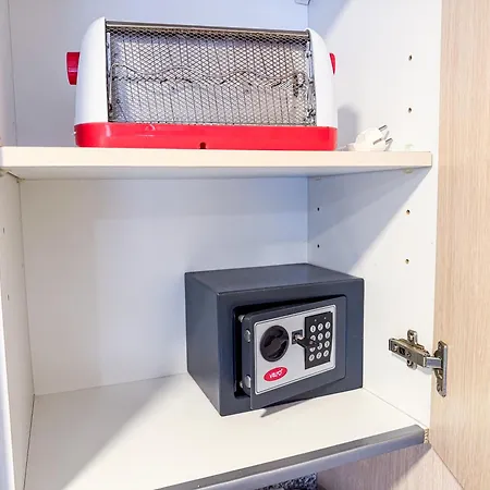 Studio Apartments Apartment *